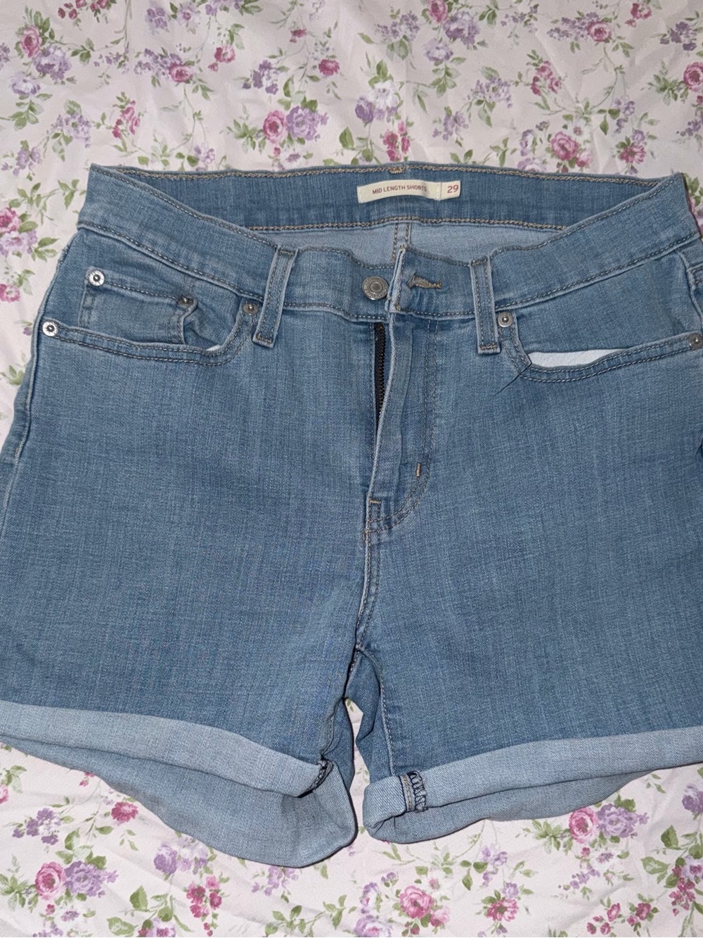 Classic Mid-Length Levi Denim Shorts - Light Blue